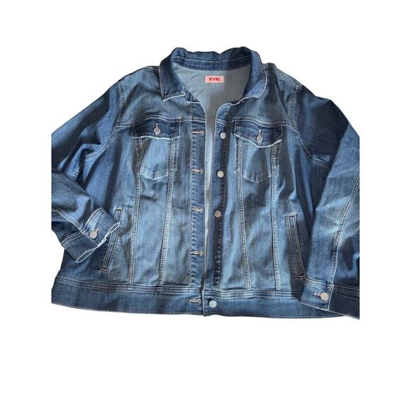 EVRI DENIM JEAN JACKET size 2X - Picture 1 of 5